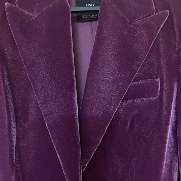 NWT Mango Structured Velvet Burgundy Blazer Sz S - Picture 3 of 4